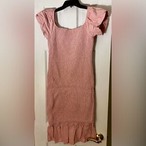 Pink textured maternity dress